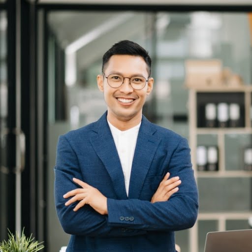 Roy Nguyễn - CEO và Tác giả của Hi88